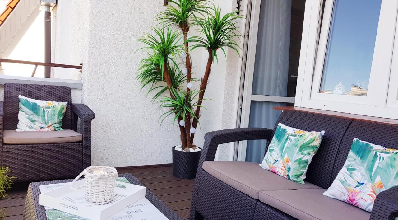 Apartament Z Garazem W Kolobrzegu Apartment Ngoại thất bức ảnh