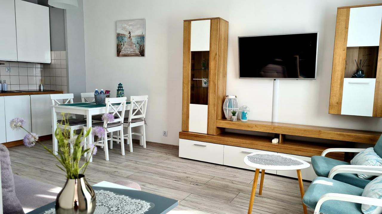 Apartament Z Garazem W Kolobrzegu Apartment Ngoại thất bức ảnh