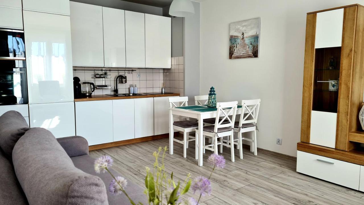 Apartament Z Garazem W Kolobrzegu Apartment Ngoại thất bức ảnh